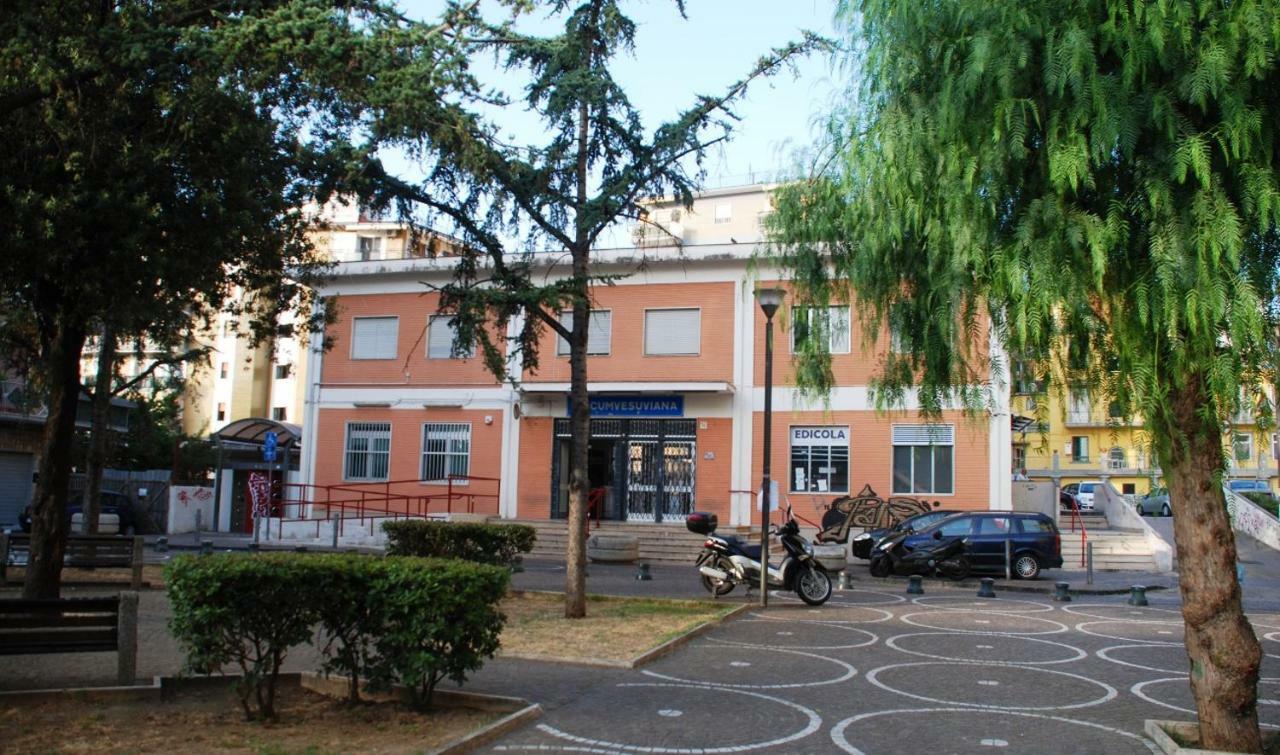 Binario 2 Hotel San Giorgio a Cremano Exterior photo